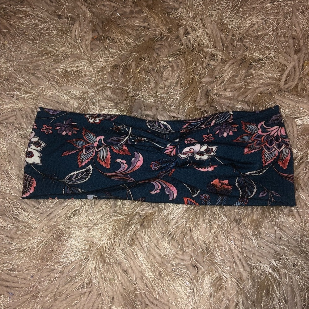 Pretty blue twist headband